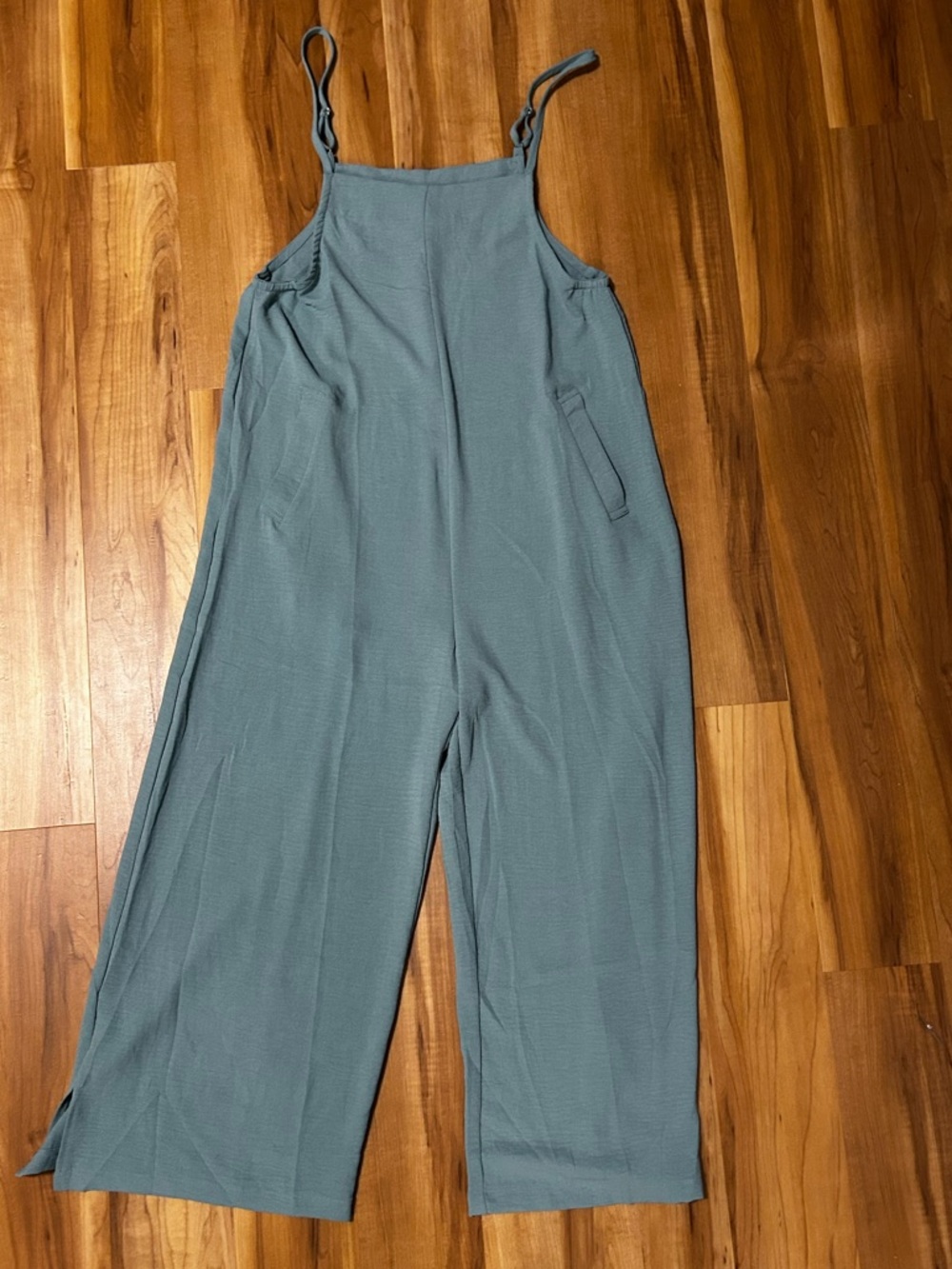 Wide leg romper jumper Sage Green Sleeveless size small